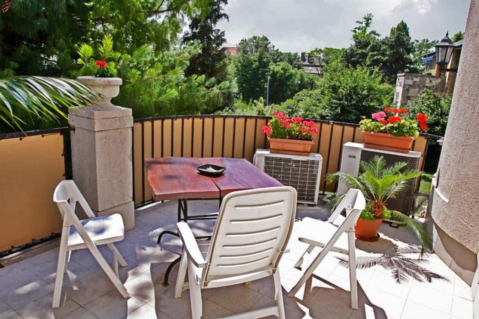 Kalmar Panzio Bed and Breakfast Budapest Exteriör bild